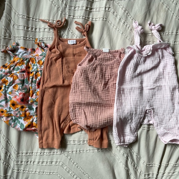 Baby girl bundle 0-3M - Picture 1 of 1